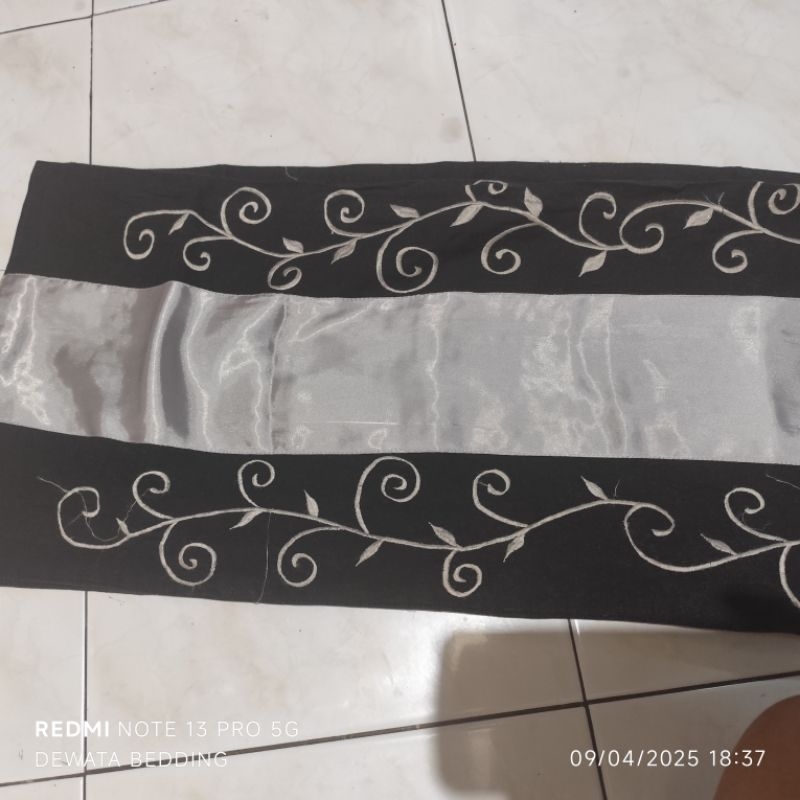 bed runner ex hotel