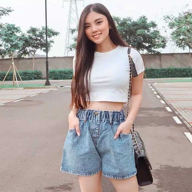 CELANA PENDEK JEANS WANITA / Hot Pants Wanita Jeans