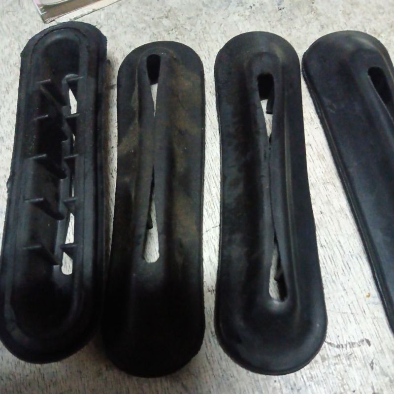 karet breket bumper vw kodok 1303