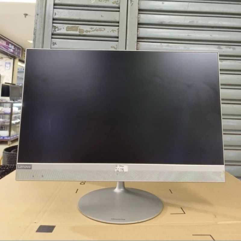 PC ALL IN ONE LENOVO 520-22IKL CORE I5 7400 RAM 8GB SSD 256GB 22INCH