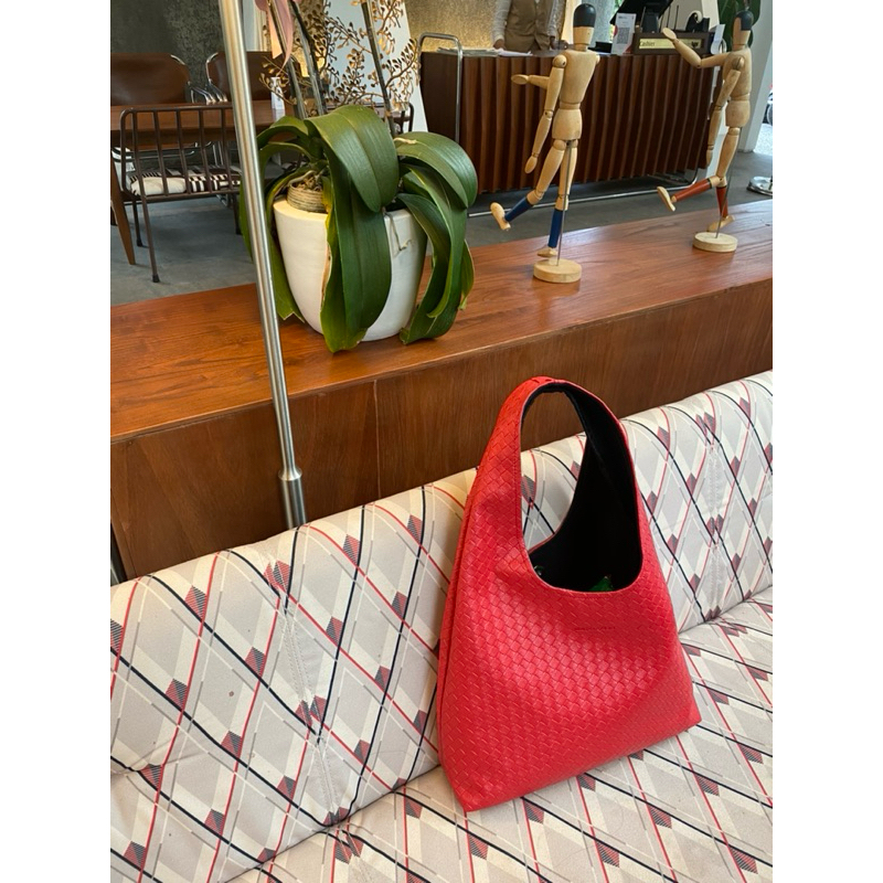 Tas preloved limited studio