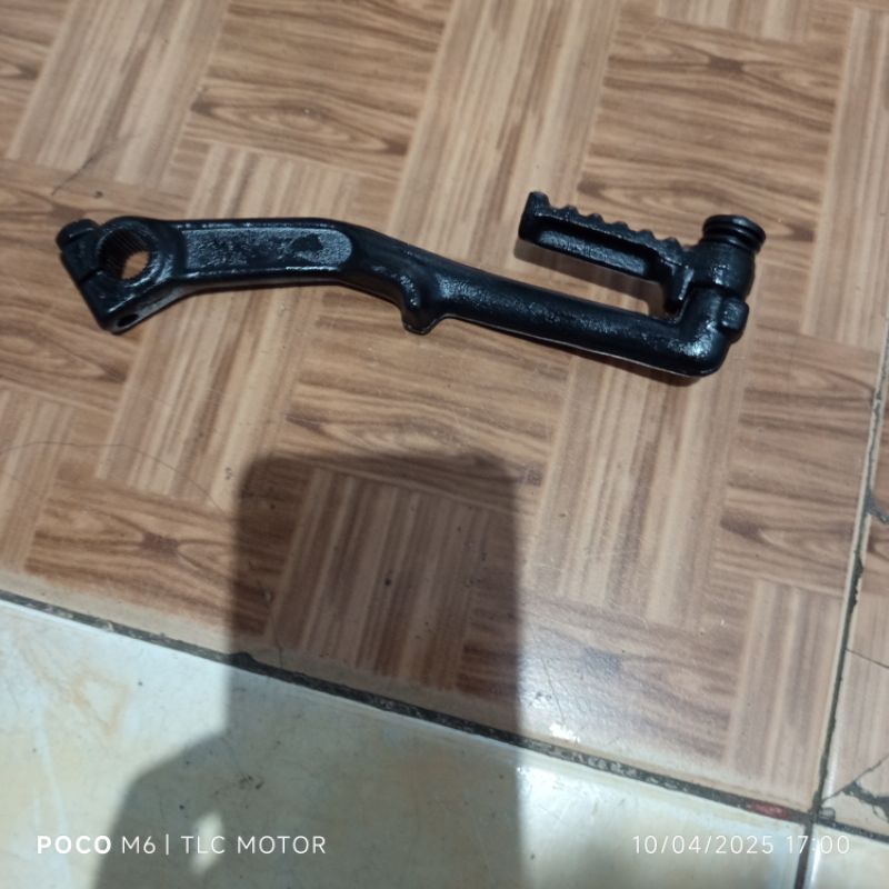 engkolan / kick stater vario / beat