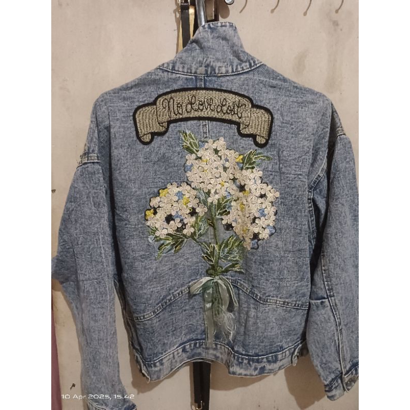 Preloved jaket Jeans wanita bunga