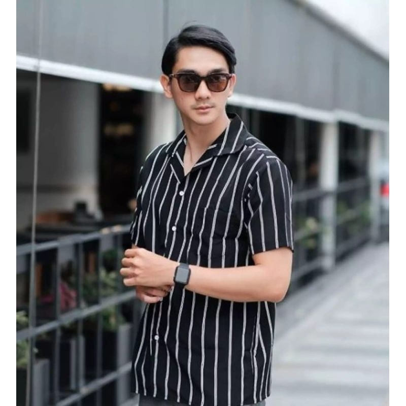 Kemeja Pria Salur Pendek Hem Salur Cowok Katun Trend Fashion Keren Garis Stripe Basic