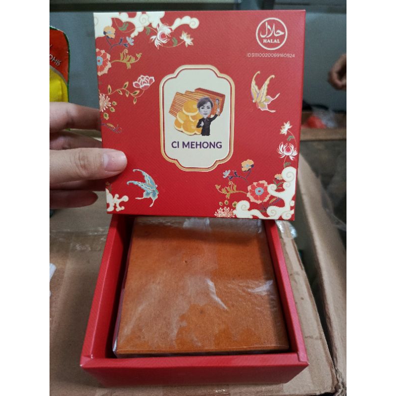

Kue lapis ci mehong ukuran 10*10cm Best seller