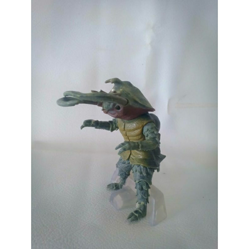 Mainan Action Figure Monster Ultraman