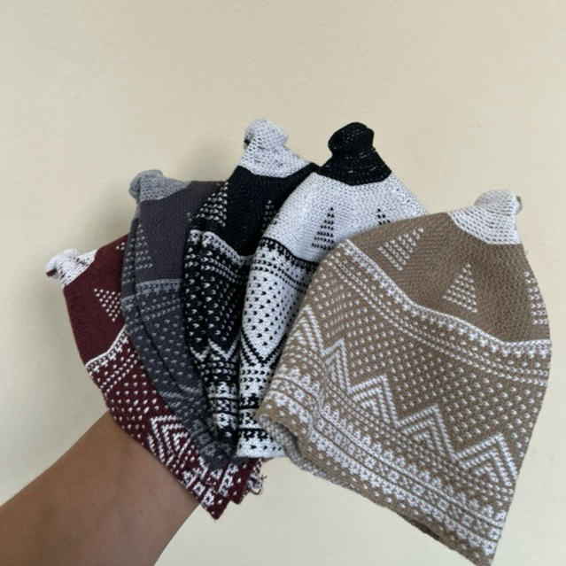 Peci Premium Annajah by Ambani Dewasa Eksklusif Rajut Sweater Motif Polos Tribal Bayi anak Hitam Put