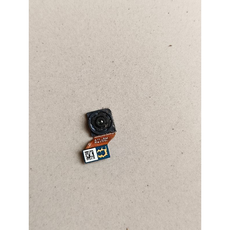 kamera depan Samsung a11 orian