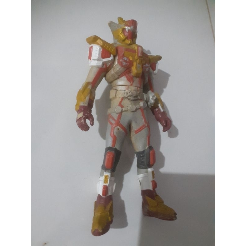 Action Figure Ryukendo Magna Ryugano Bekas Pakai | Original Takara 2006 | Bekas Pakai (Lecet di tela