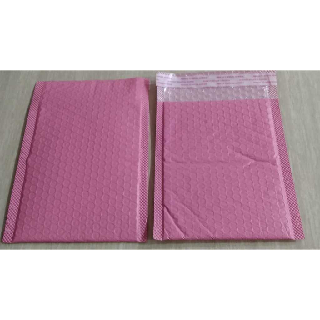 

Bubble Mailer/ Amplop Bubble Ukuran 16x22 Warna Pink Jual PerPcs