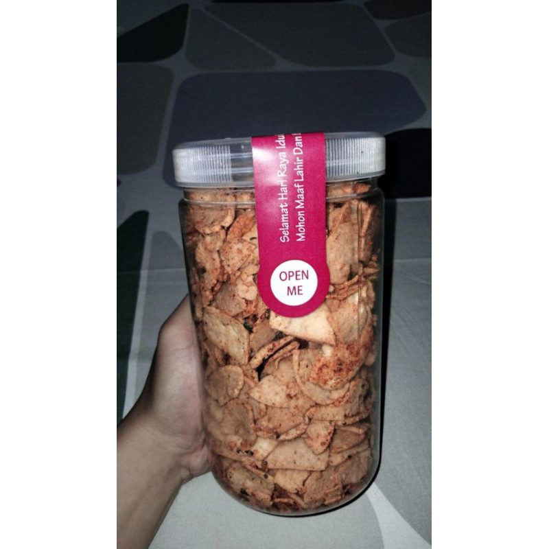 

Basreng Pipih Ukuran 300 gram dengan Toples 800 ml