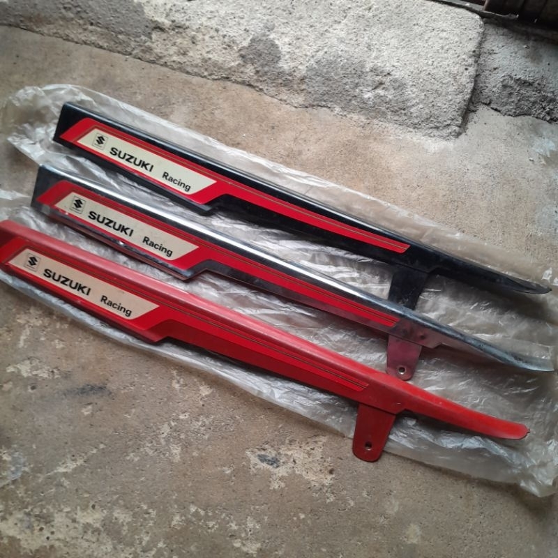 Katengkas tutup rantai suzuki rc100 bravo rc110 crystal