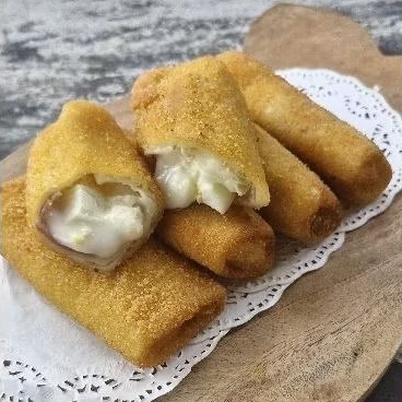 

Risol Mayo premium , Risol Frozen ( saos mayo, beef dan telur) isi 10