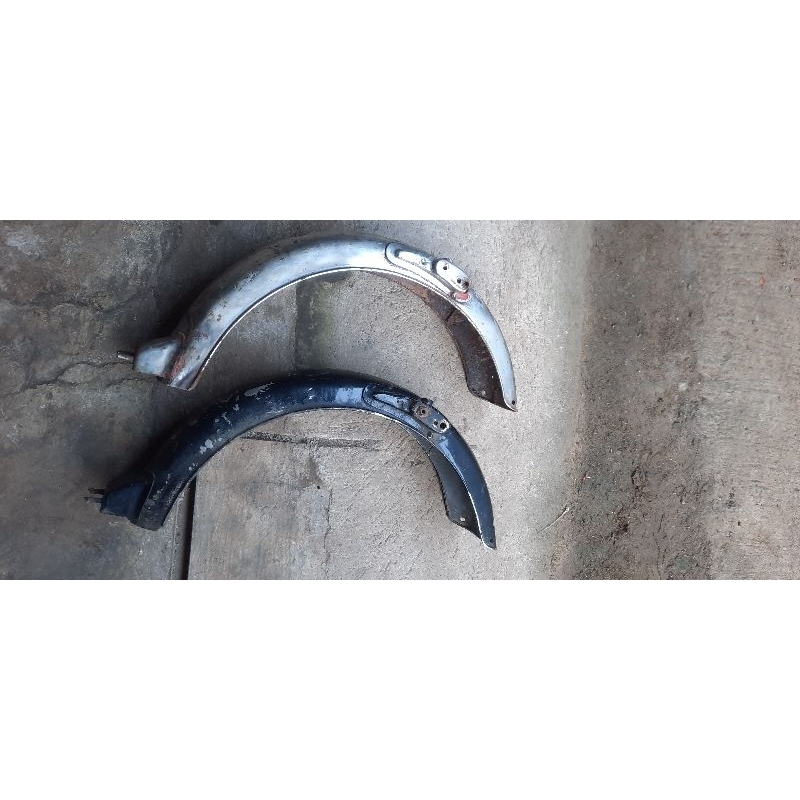 slebor belakang cb100 ori lepasan motor