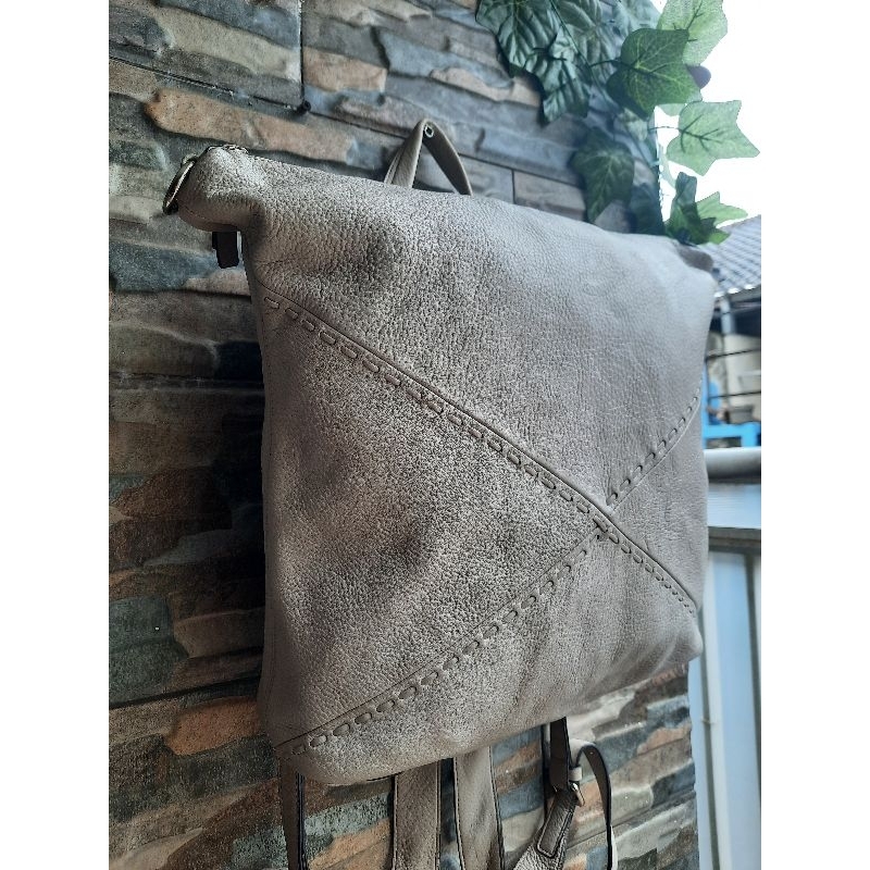 Ransel/Tenteng Putih Kulit NoBrand - TAS PRELOVED