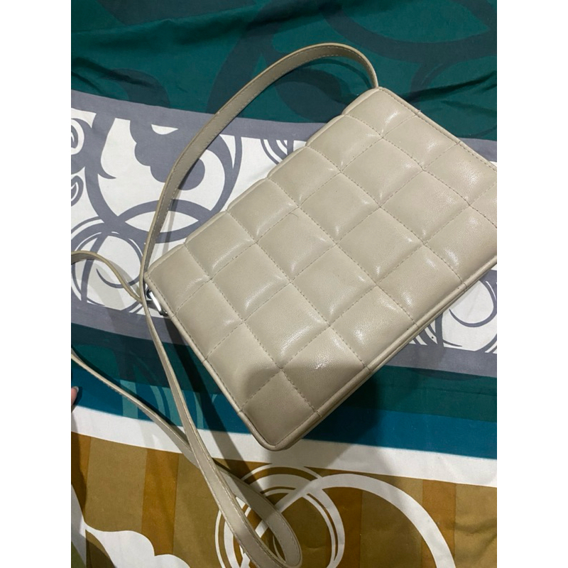 preloved tas H&M original store