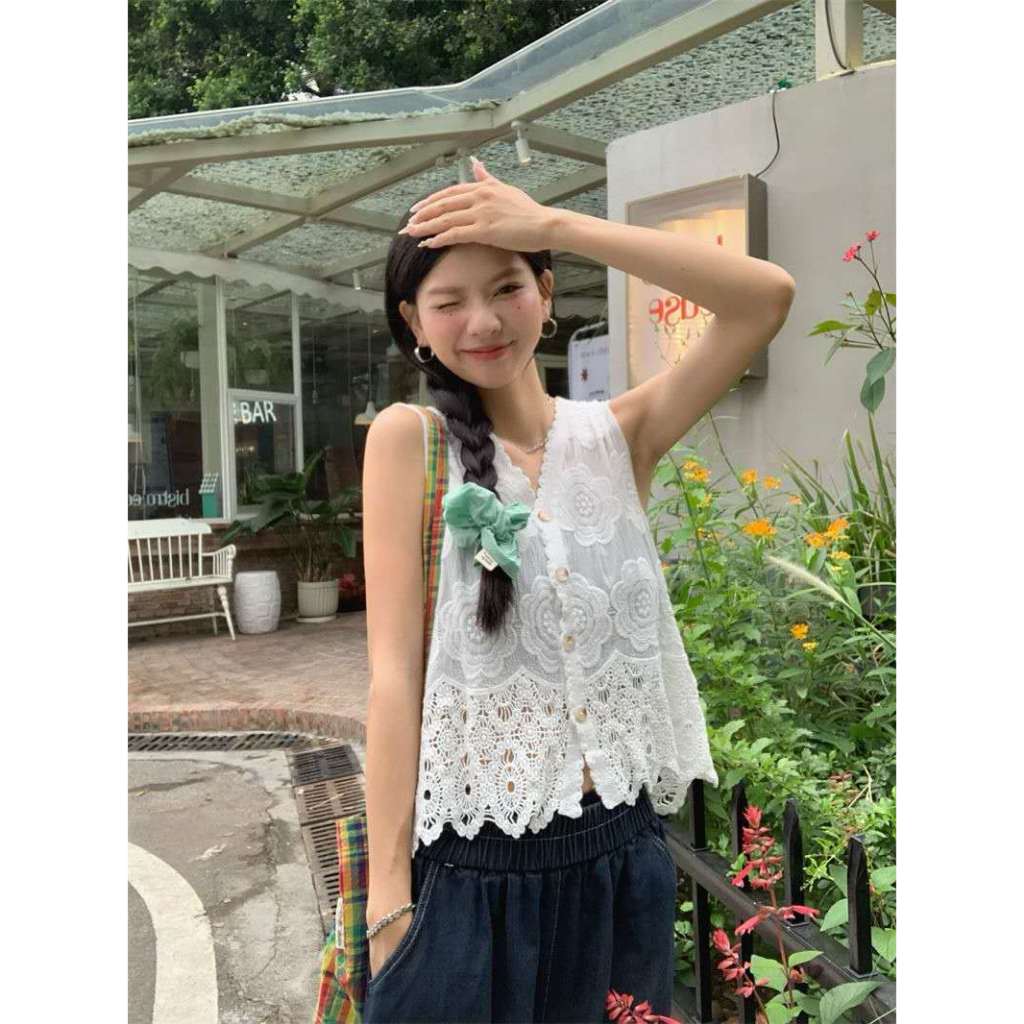 Rompi Rajut Vest Wanita Bunga2 Besar V-neck Retro Korea Style