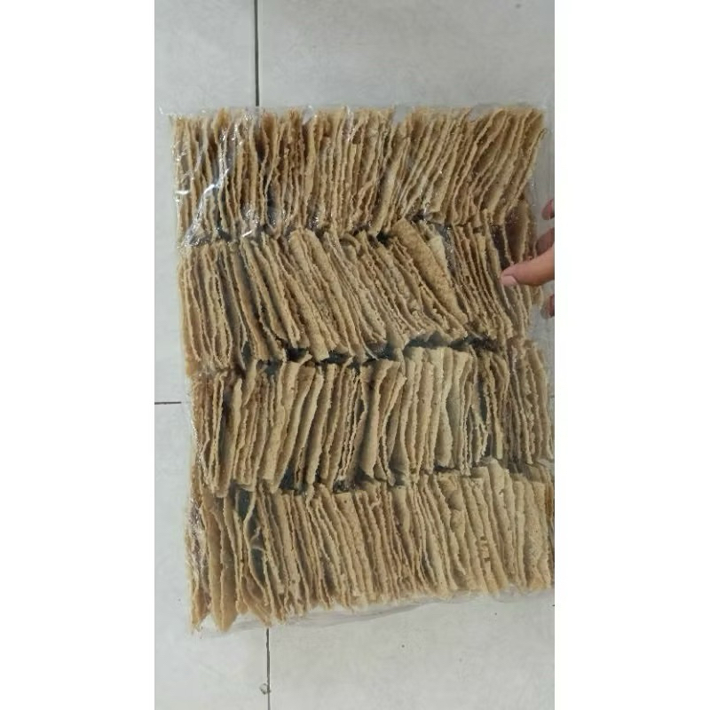 

kerupuk gendar mentah 1 kg siap di goreng