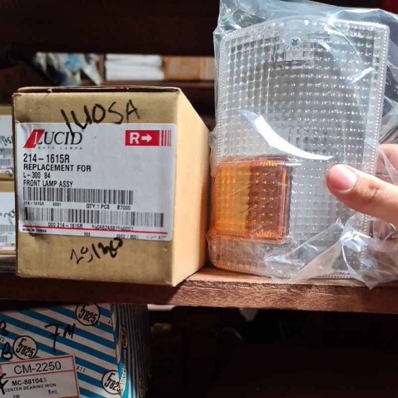 Lampu Sein Depan / Lampu Lesting L300 Diesel Merk Lucid Depo/CPU