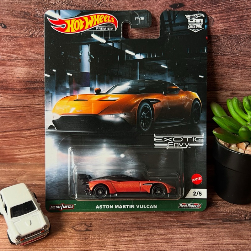 Hot Wheels Premium Exotic Envy Aston Martin Vulcan