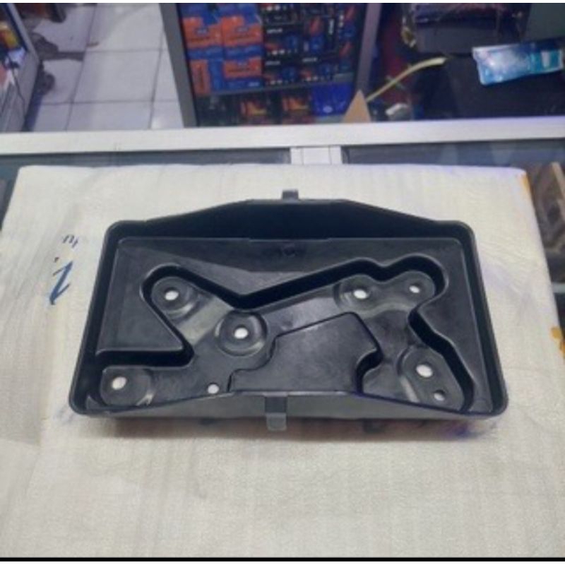 TATAKAN AKI ACCU MOBIL AVANZA XENIA RUSH TERIOS ORIGINAL