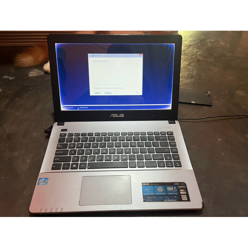 Laptop Asus X450C Core i3 nyala normal