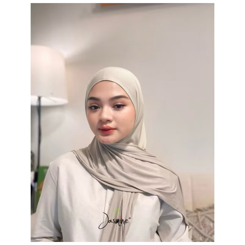 Hijab instan oval by Jasmine