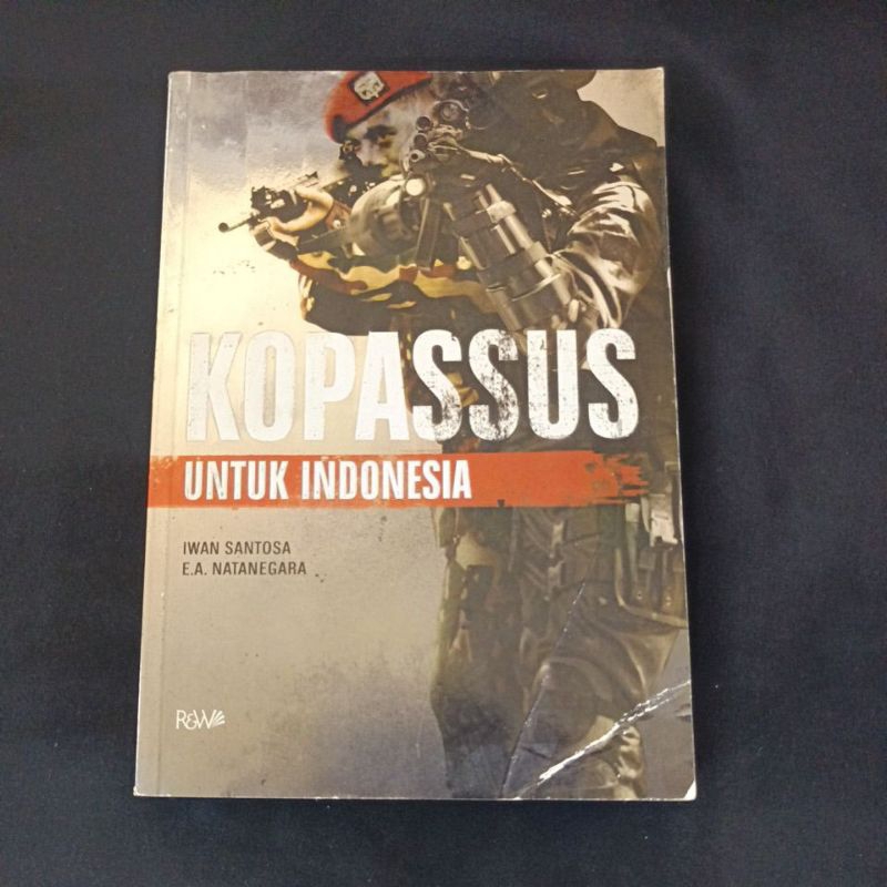 buku original kopassus untuk Indonesia by Iwan santosa