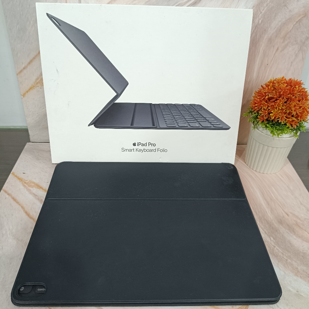 SMART KEYBOARD IPAD PRO 12,9" SECOND WITH BOX