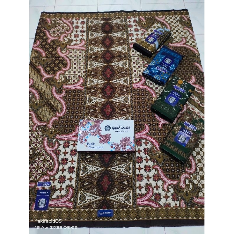 -akifabidos- sarung GAJAH DUDUK nusantara batik sarung gajah duduk asia kembang motif batik sarung g