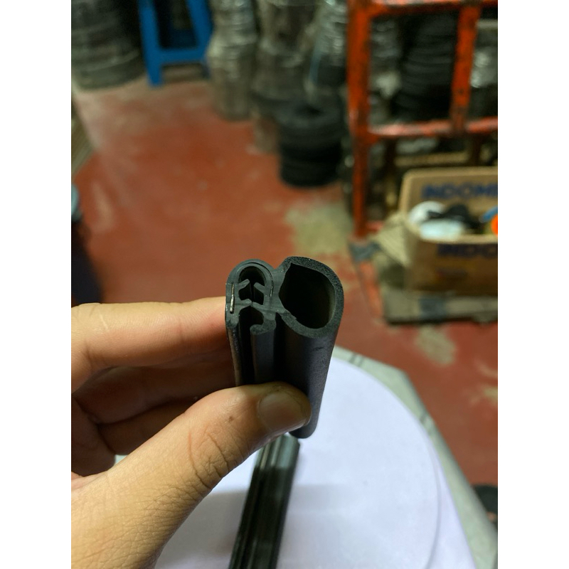 Lis balon pintu mobil / lis pintu mobil kedap air - balon pinggir