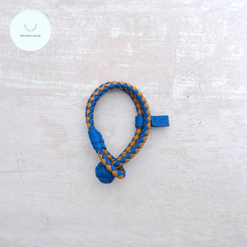 Bottega Veneta Bracelet Intrecciato Leather in Blue / Caramel