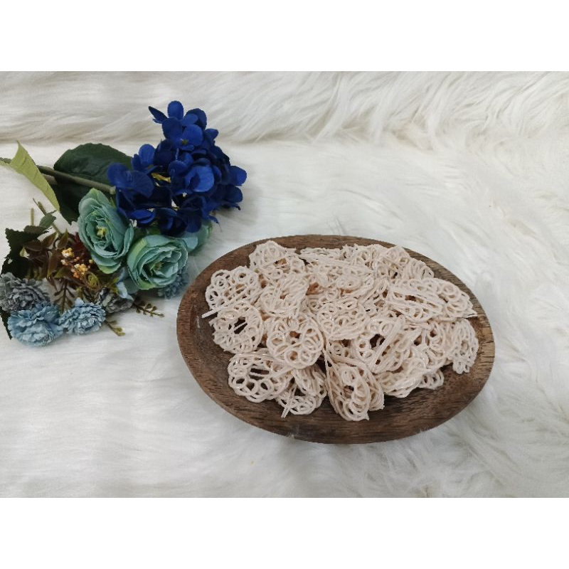 

Kerupuk mawar putih tanggung kemasan 250gr