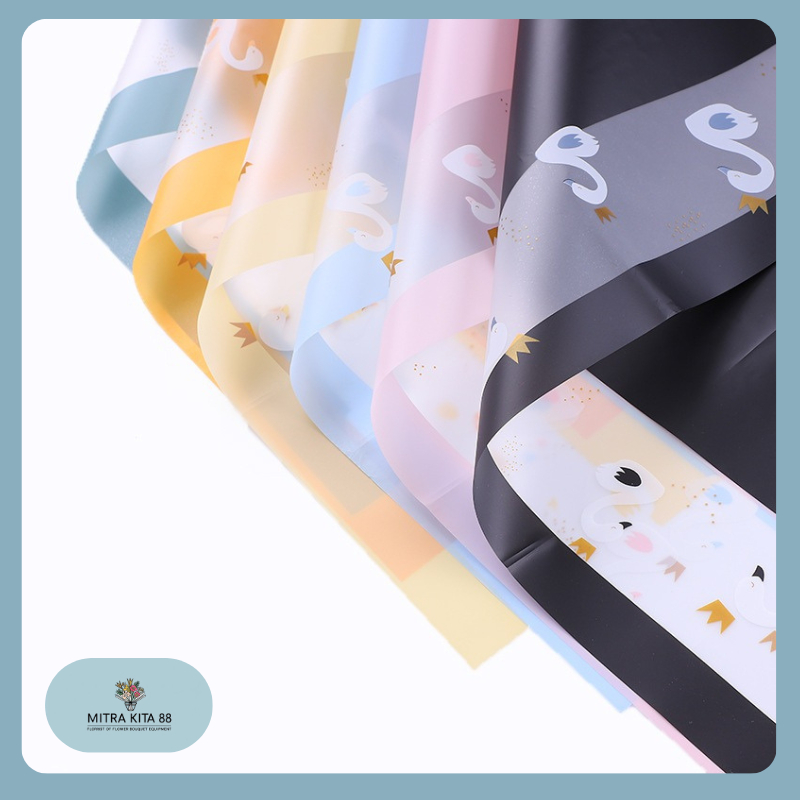 

Isi 20 LEMBAR Kertas Buket Bunga Bunga Motif Swan Flower Wrapping Paper Swan Transparan Cellophane KB062