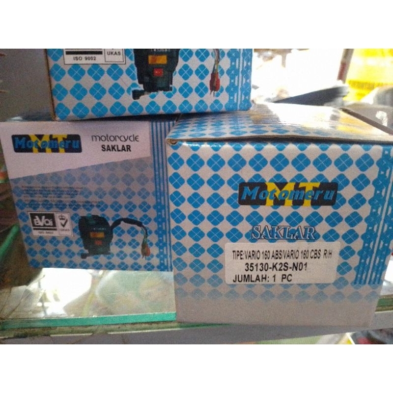 Holder kanan Vario 160 ABS/ Vario 160 CBS Motomeru