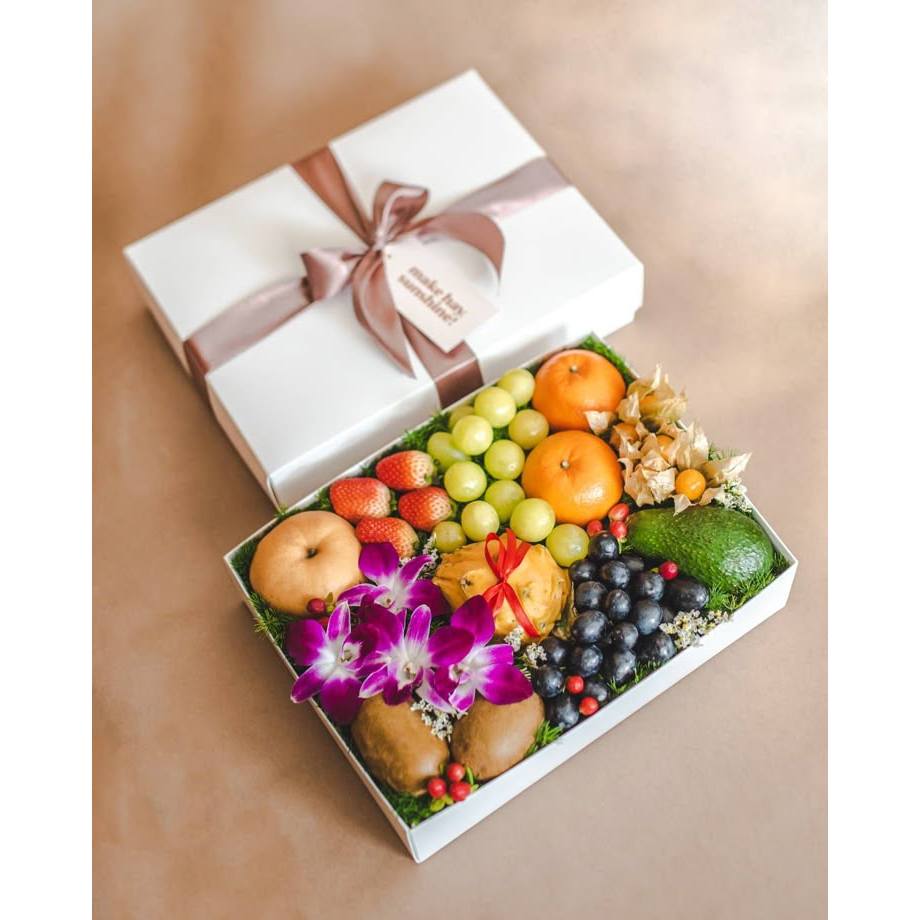 

a box of fruits hampers mixed fruits bouquets bucket buket bunga segera instan kekasih sahabat buah bunga segar birthday hadiah atasan orang sakit parsel buah