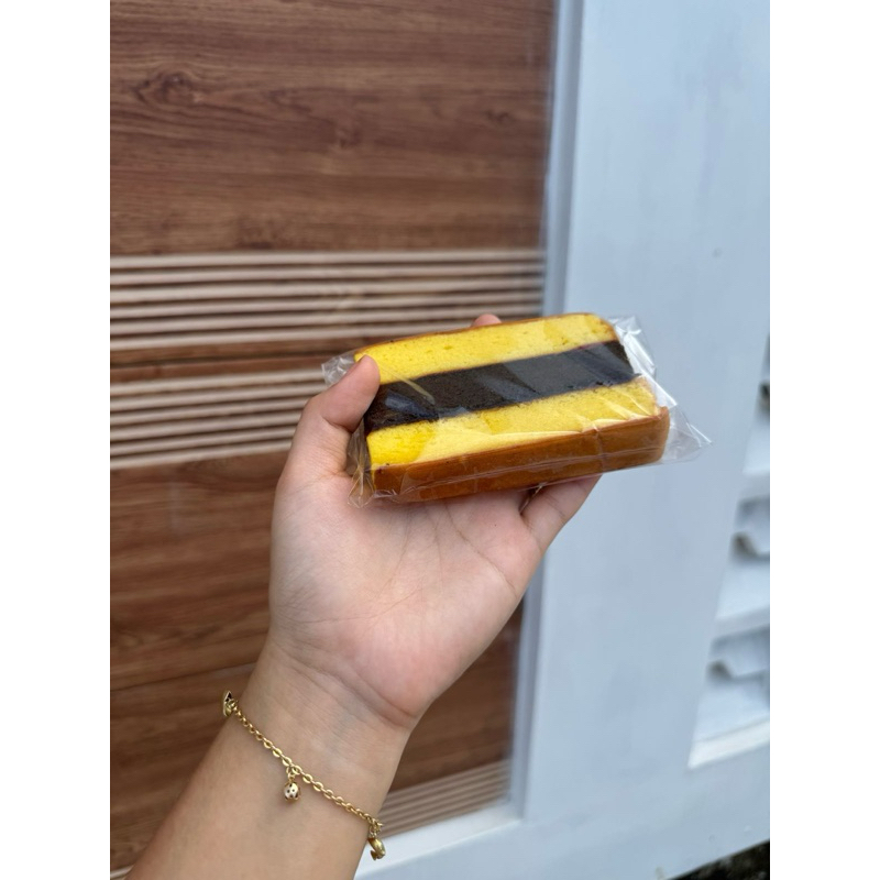 

Lapis Surabaya pre slice