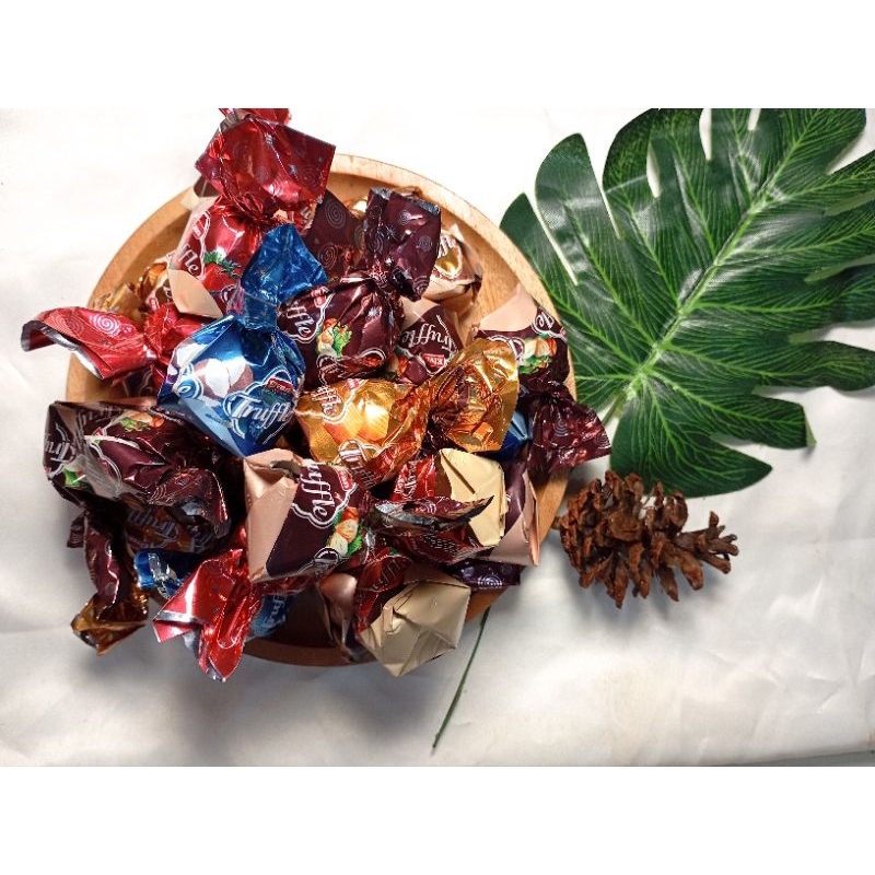 

Cokelat arab truffle 1kg / Cokelat / Cokelat arab / Cokelat Truffle / oleh-oleh umrah