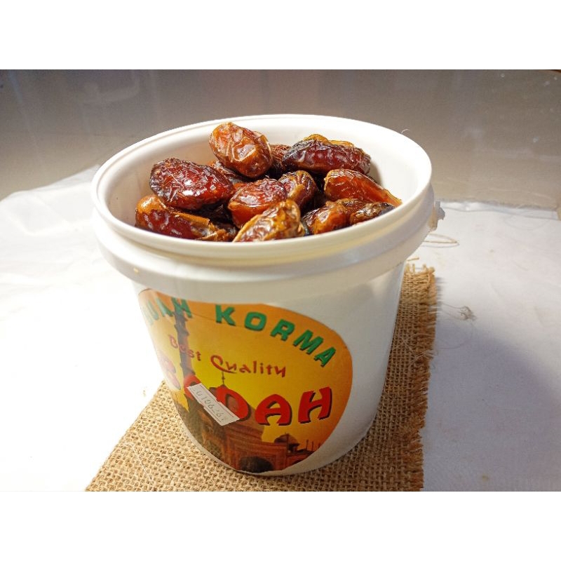 

Kurma mesir ember 500gram / kurma mesir / kurma ember / oleh oleh umrah