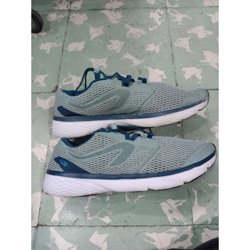 Sepatu Kalenji Pria(46)