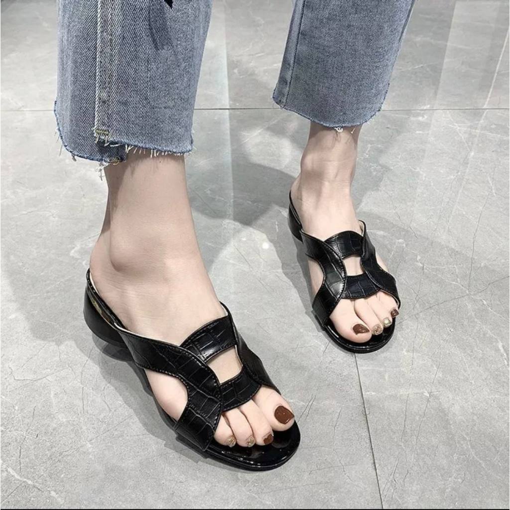 WIDY Sandal Hak Wanita Terbaru 3 Cm Kekinian Sendal Hils Model Slop Heels Sexy