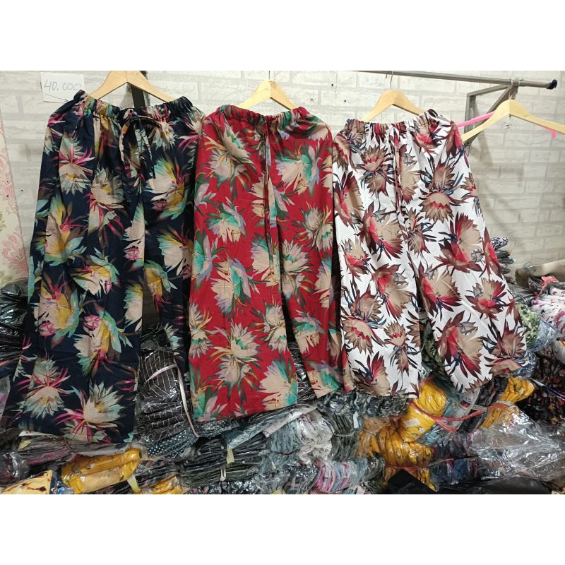 Celana kulot Kaos Terbaru 2025 Celana Kulot Motif Bunga Bunga Cantik Celana Kulot Jumbo Celana Kulot