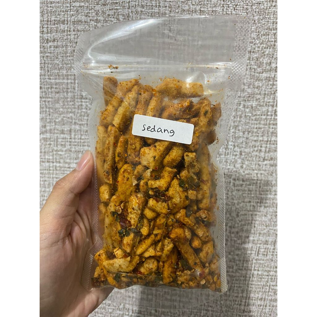 

Basreng daun jeruk pedas sedang