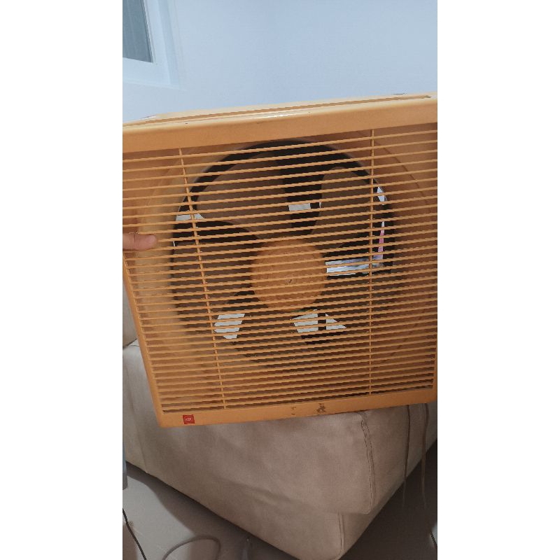 Exhaust fan dinding KDK 12 inch pernah pakai