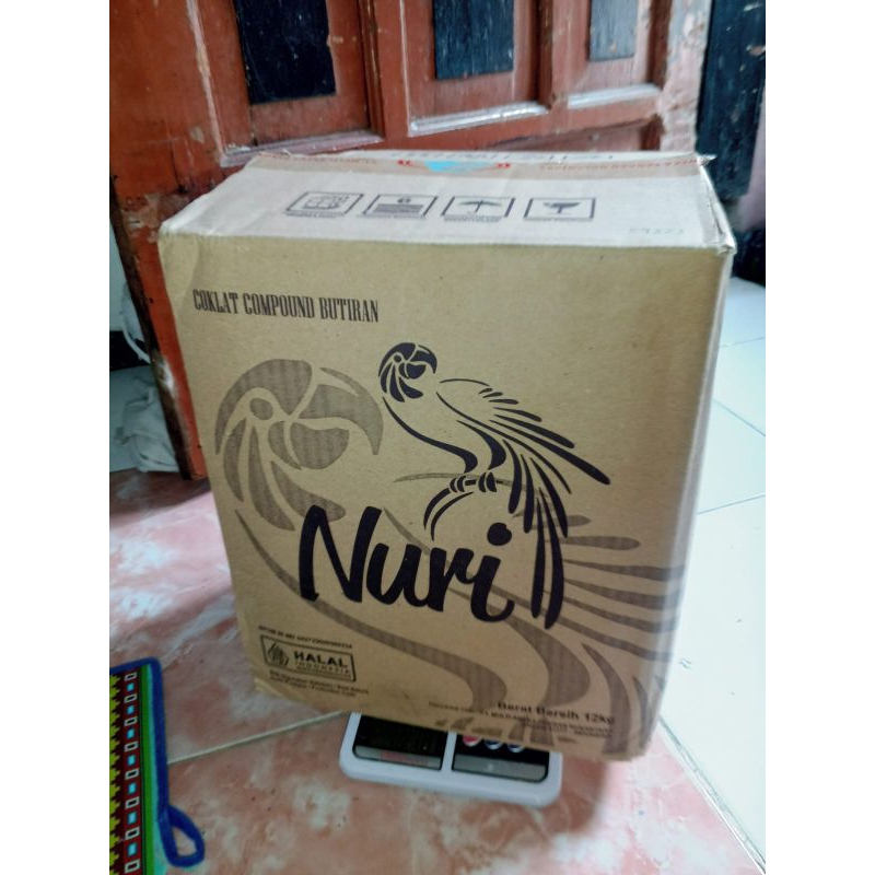 

Meses cokelat Nuri 7 Kg+