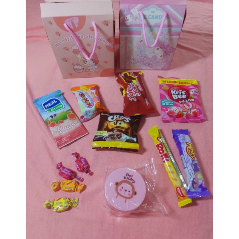 

Hampers ultah anak/ hampers ulang tahun anak/ hampers ultah/ hampers ulang tahun ekonomis/ hampers snack ultah