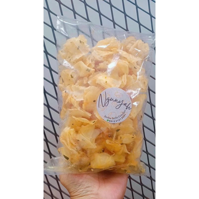 

Keripik Singkong Kriwil Daun Jeruk Original