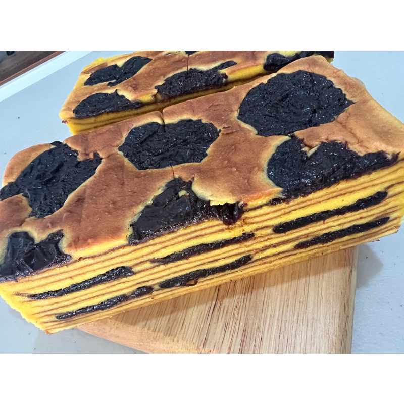 

lapis legit original & prunes