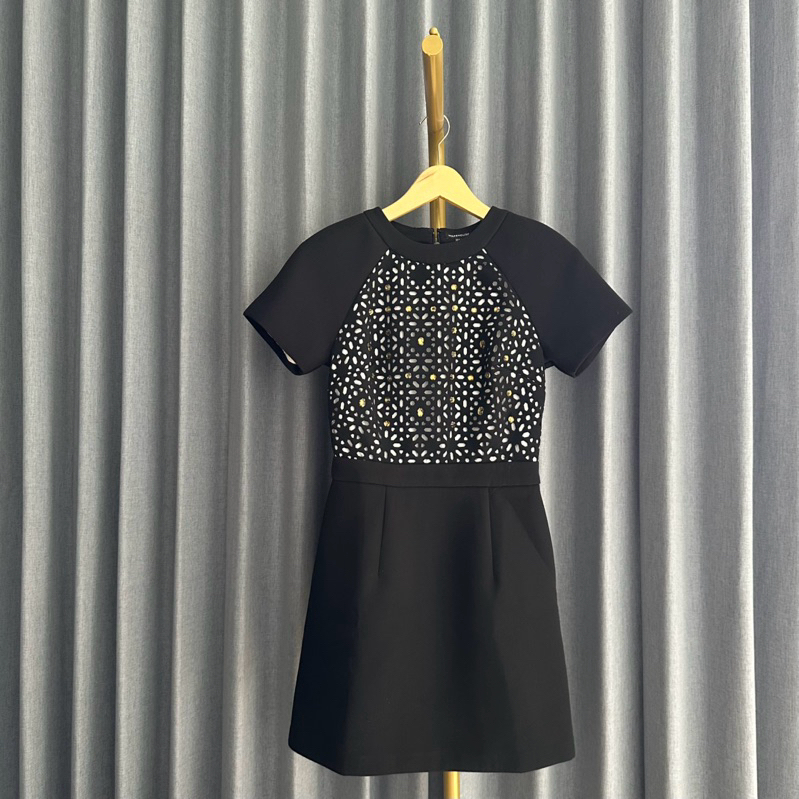 𝙋𝙍𝙀𝙇𝙊𝙑𝙀𝘿 Warehouse Black Short Sleeve Eyelet Mini Dress Basic Casual Fashion Wanita Branded