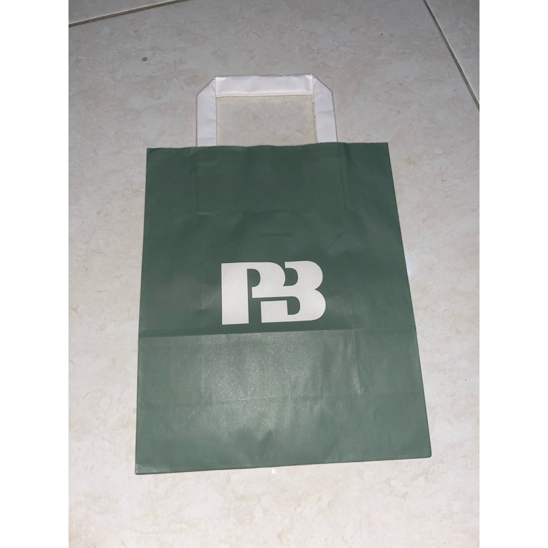 

paper bag pull & bear